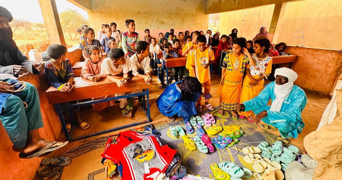 Clothes and sandals handed out to the pupils on 28 April 2025, on Rose Walet Moussa’s initiative. Photo provided to the newsroom.